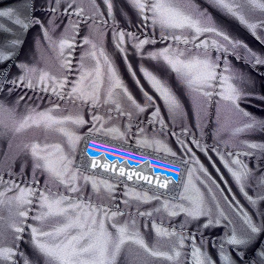 Patagonia Women's Black Quilted Vest XS - Picture 2 of 4